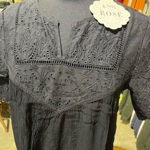 Knox Rose black blouse